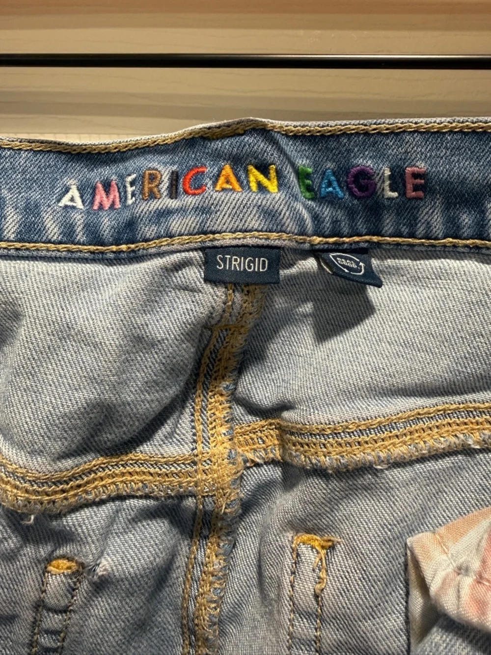 AE Pride Strigid Ripped Low-Rise Baggy Flare Jean-Size 6 - Picture 10 of 16